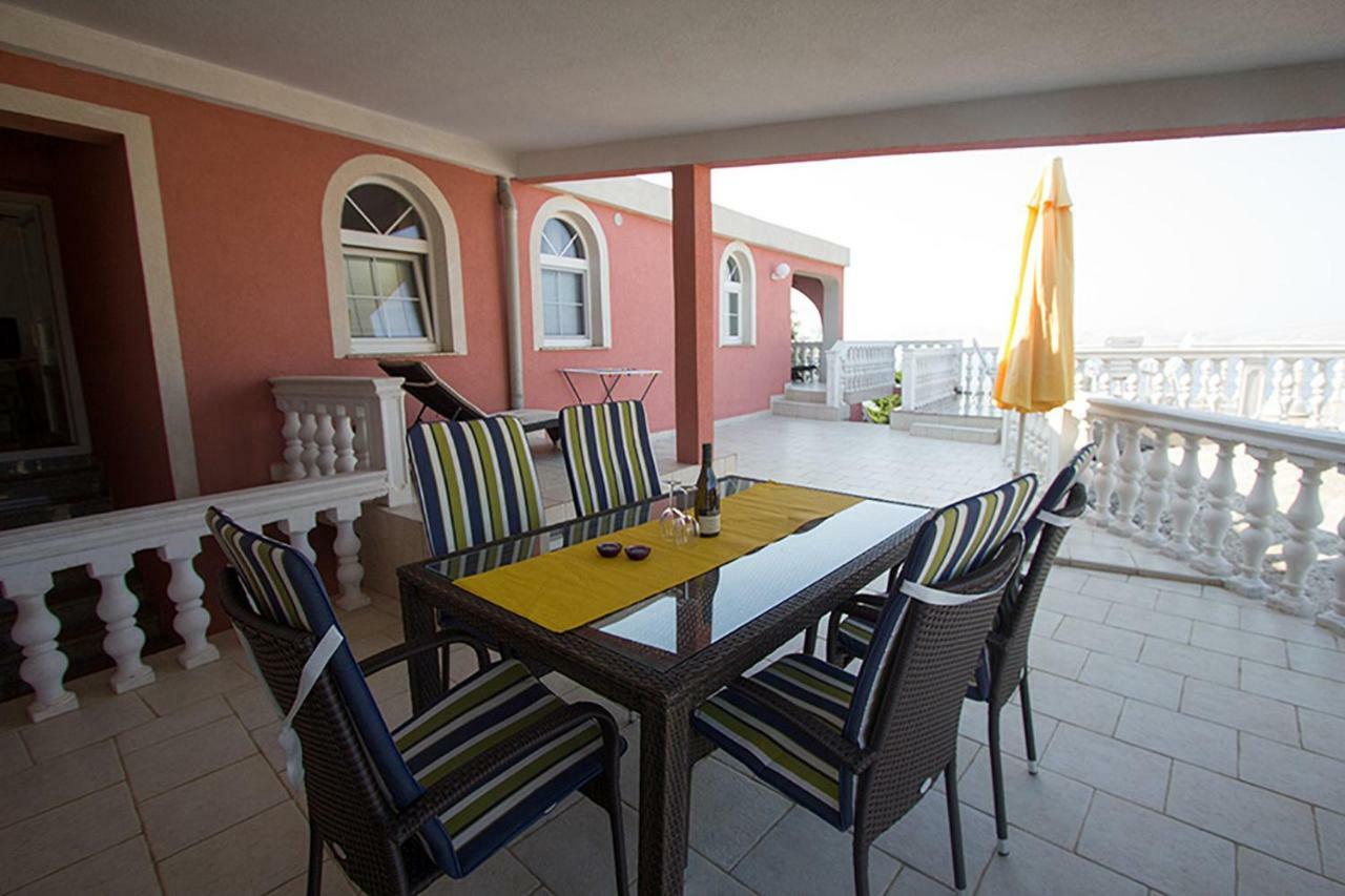 Villa Lilly Cesarica Extérieur photo